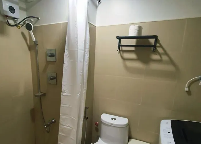 Minimalist Big 1br Pool View Moa Airport